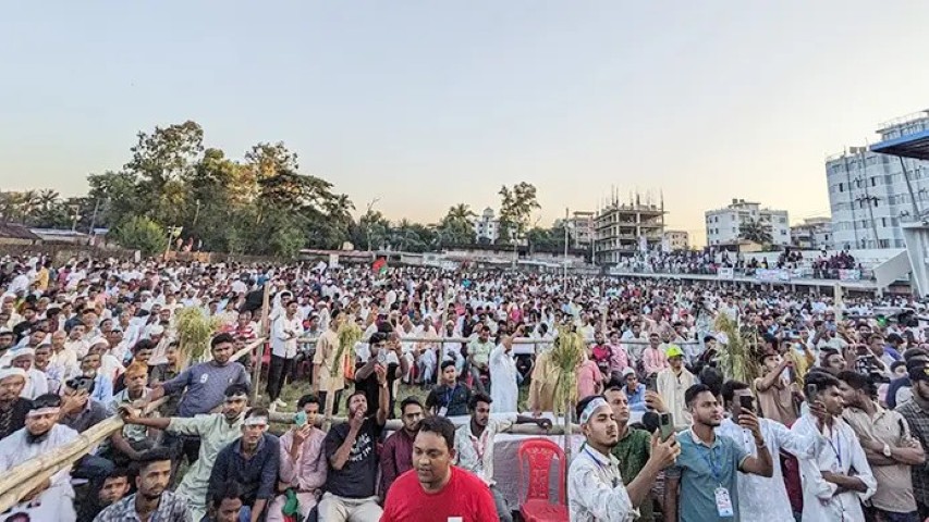 মিরসরাইয়ে বিএনপির সমাবেশে মোবাইল চুরির হিড়িক